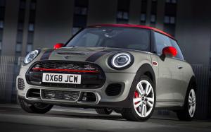 Mini John Cooper Works 2018 года (WW)